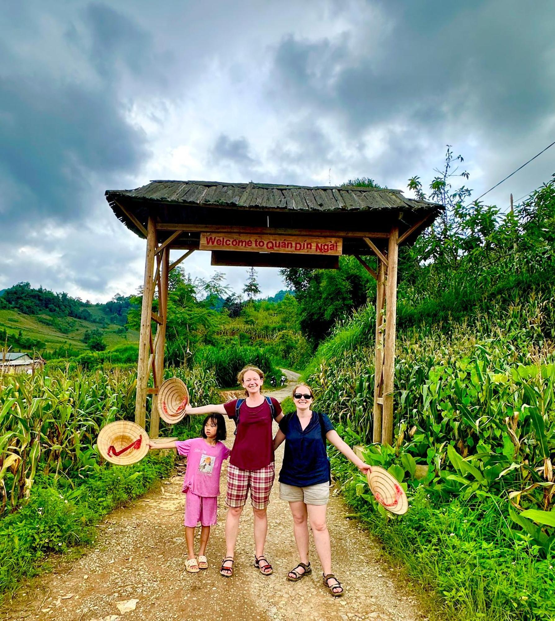 Bac Ha Lodge Retreat ภายนอก รูปภาพ